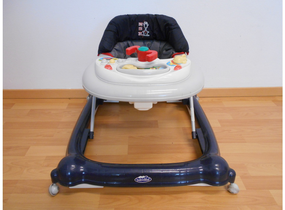 Trotteur bébé hot sale babideal