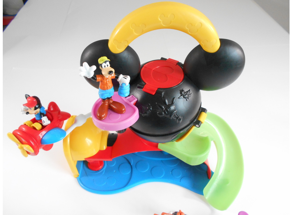 Figurine Mickey et sa voiture - Fisher Price - La Maison de Mickey