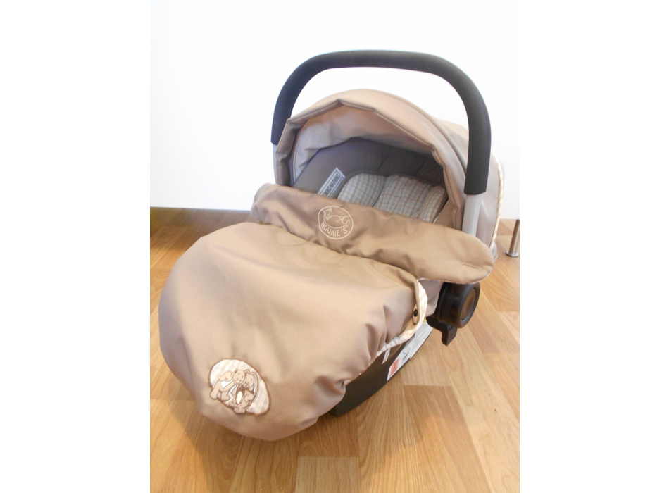 Poussette trio isofix