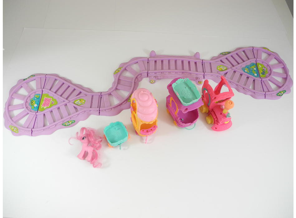 Maison Et Train My Little Pony Hasbro - Mon Petit Poney, Jouet Occasion